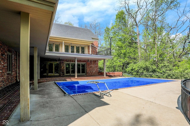 8602 Frontgate Ln, Indianapolis, IN 46256 - view of pool featuring a patio area