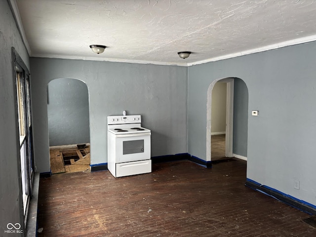 kitchen with crown molding, dark wood-type flooring, electric range, and a textured ceiling