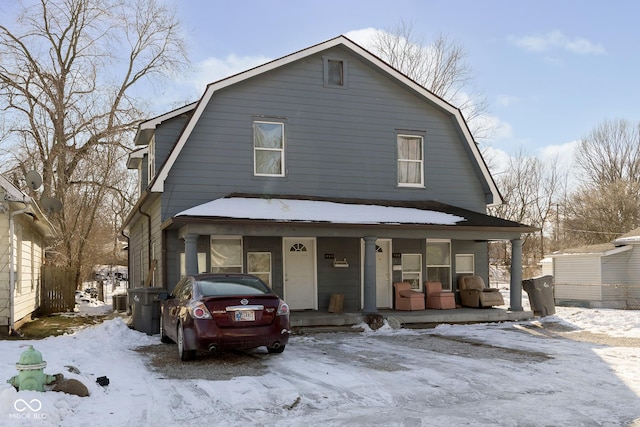 view of front facade featuring covered porch