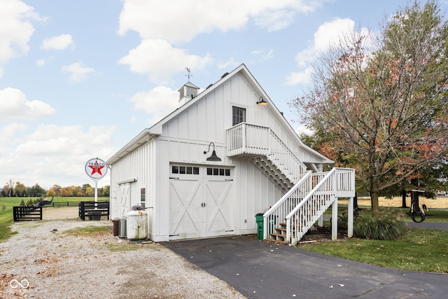 8552 E 550 S, Zionsville, IN 46077 - view of outbuilding featuring stairway and driveway