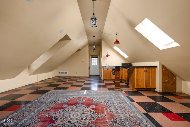 8552 E 550 S, Zionsville, IN 46077 - additional living space with a skylight and vaulted ceiling