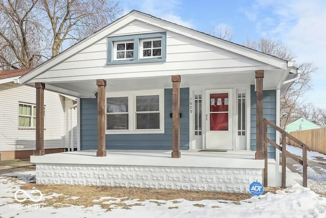 view of front of house featuring covered porch