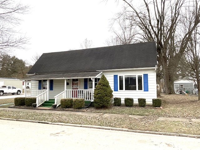 view of front of home with covered porch