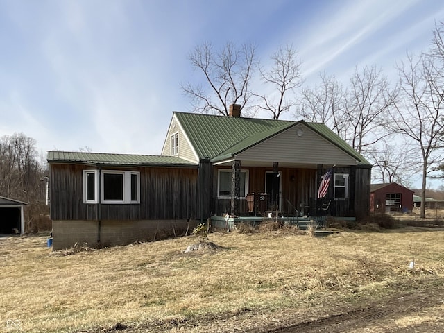 view of front of property with a porch