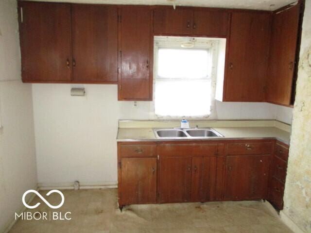 1053 W 35th St, Indianapolis, IN 46208 - photo 4