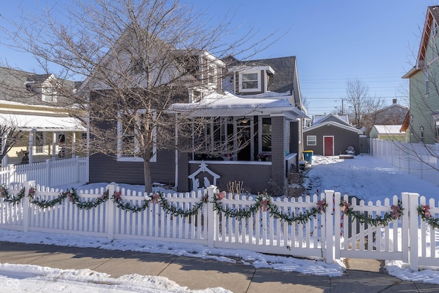 view of front of property