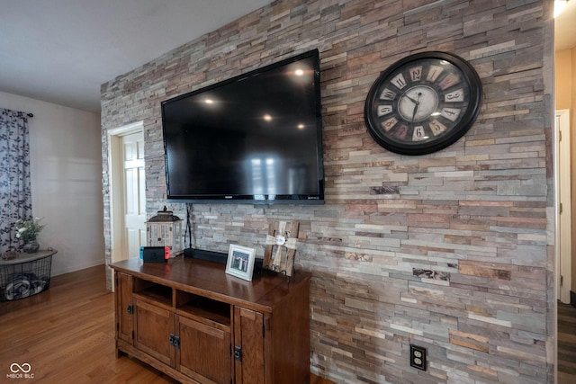 room details with hardwood / wood-style floors