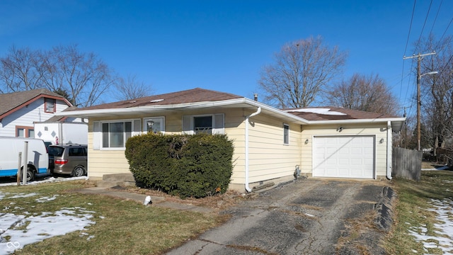 view of front facade featuring a garage