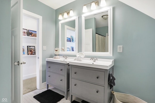 bathroom with vanity