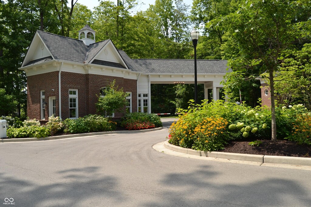 3673 Cherwell Dr, Zionsville, IN 46077 - photo 1