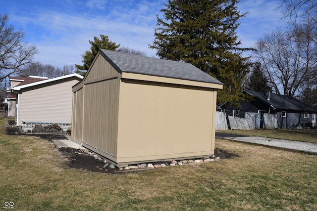 view of outdoor structure featuring a yard