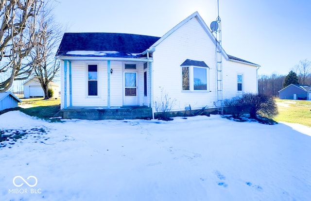 view of front facade