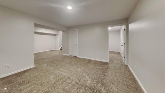 unfurnished bedroom featuring carpet floors