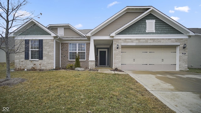 view of front facade featuring a garage and a front yard