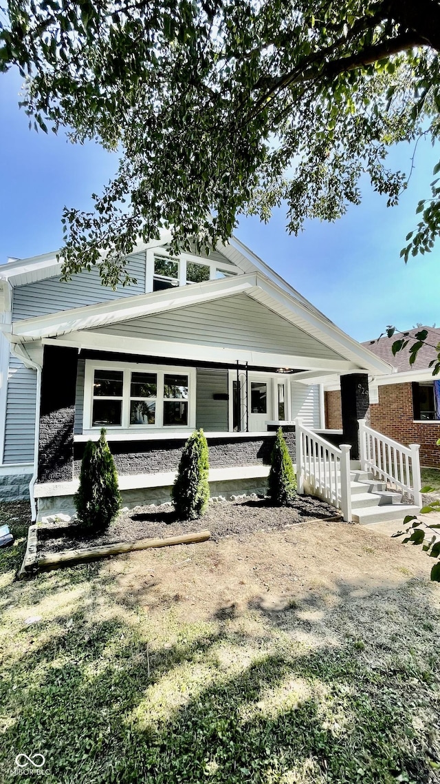 view of front facade with a porch