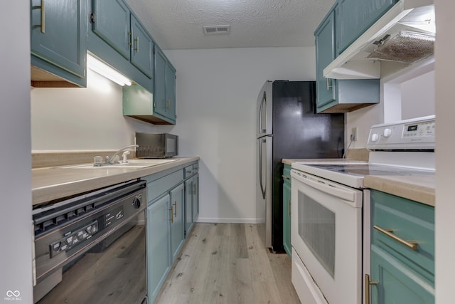 kitchen with sink, a textured ceiling, light wood-type flooring, white electric stove, and black dishwasher