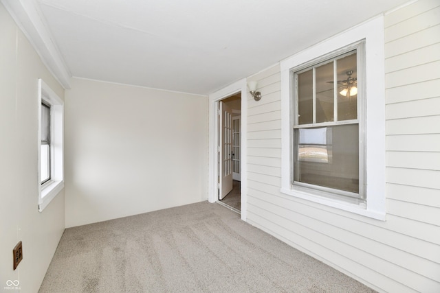 view of carpeted spare room