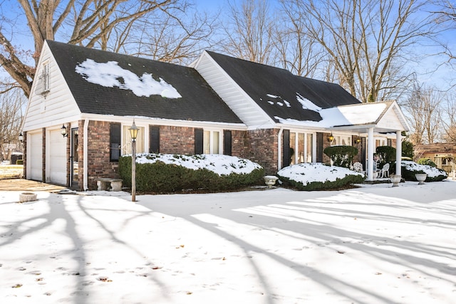 view of front of house featuring a garage