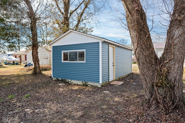 view of outbuilding