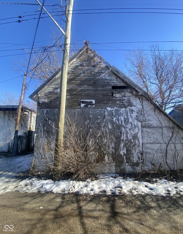 view of side of home