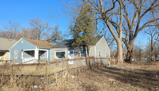 view of front of property