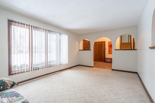 view of carpeted spare room