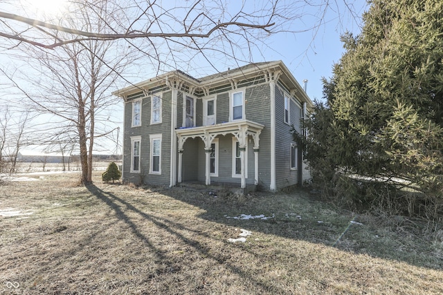 view of italianate home