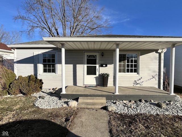 entrance to property with covered porch