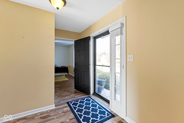 956 Dorchester Dr, Noblesville, IN 46062 - foyer featuring baseboards and wood finished floors