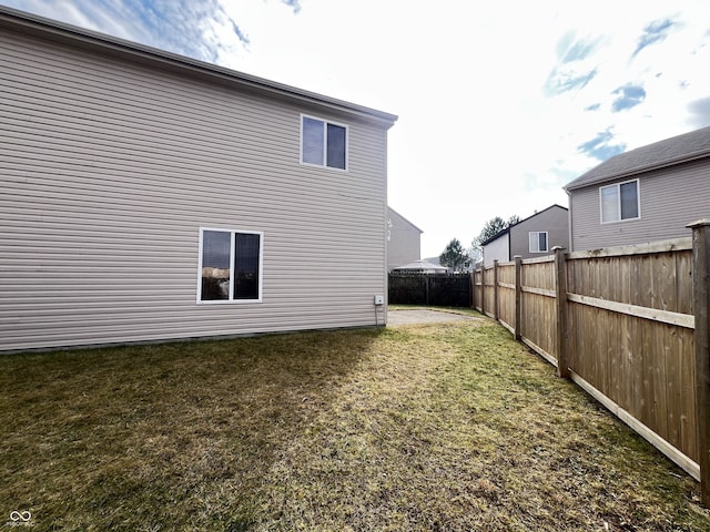 exterior space featuring a lawn