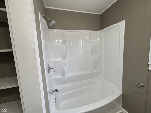 bathroom featuring shower / washtub combination