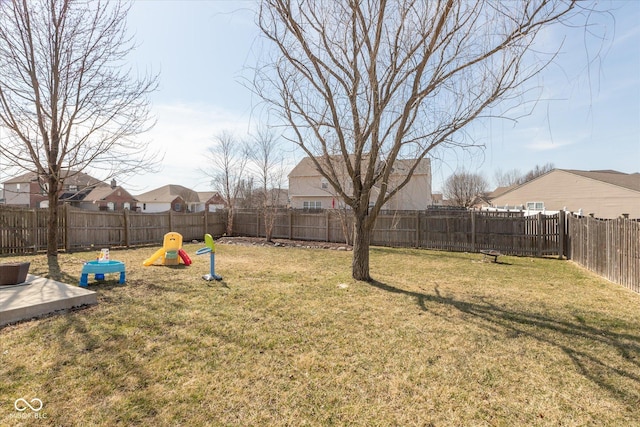 view of yard featuring a fenced backyard