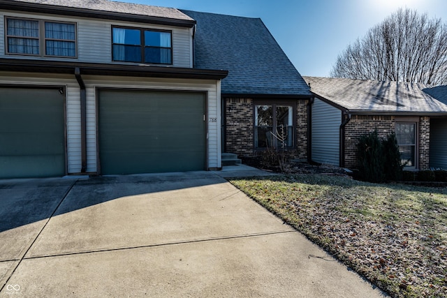 view of front facade with a garage