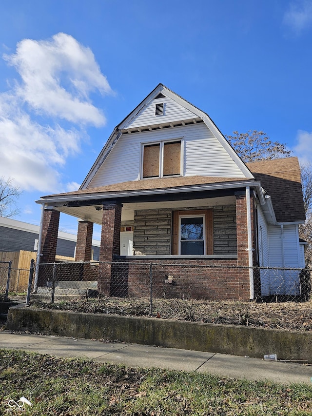 view of front facade featuring a porch