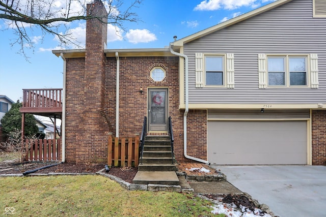 view of front of house with a garage