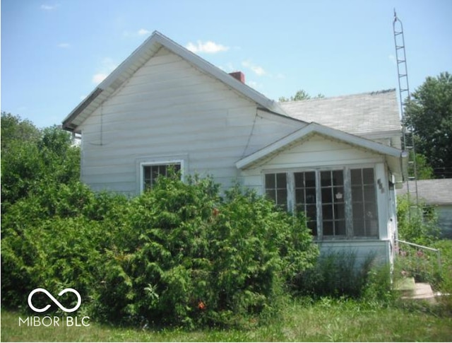 view of property exterior