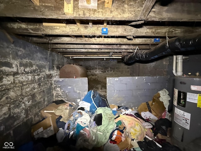 miscellaneous room featuring water heater