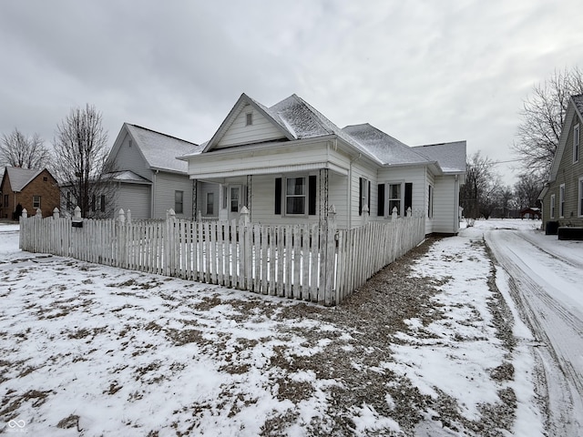 view of front of property