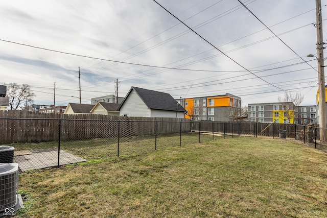 view of yard featuring central AC unit