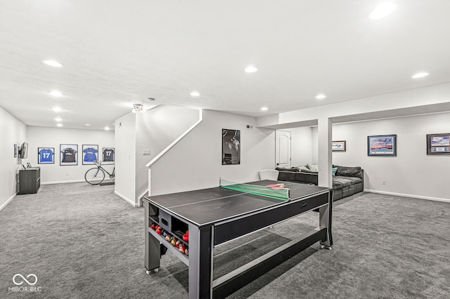 playroom with carpet floors