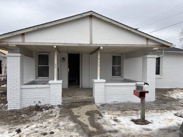 view of front of house with a porch