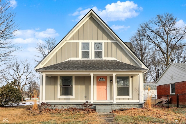 view of front facade featuring a porch