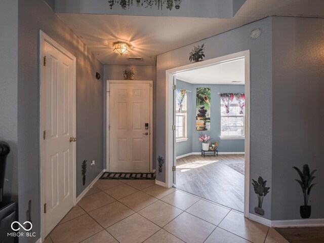 6264 Whitaker Farms Dr, Indianapolis, IN 46237 - view of tiled entrance foyer