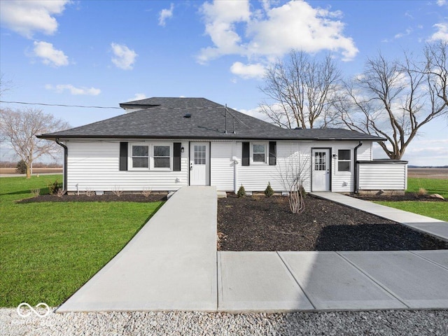 ranch-style house featuring a front yard