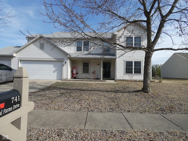 view of front property featuring a garage