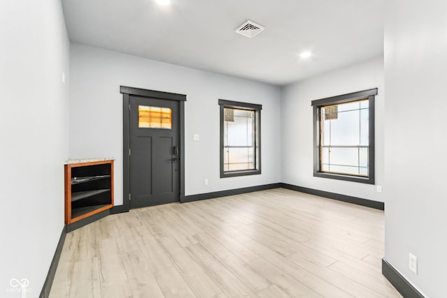 3707 N Kenwood Ave, Indianapolis, IN 46208 - interior space featuring light hardwood / wood-style flooring