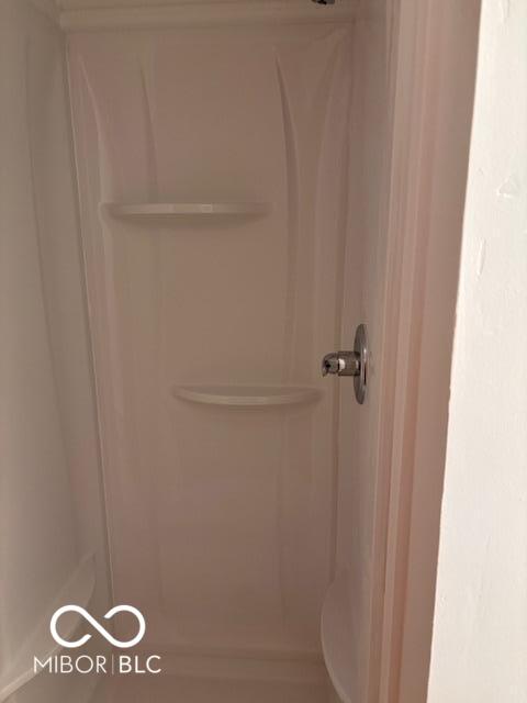 79 Circle Dr, Mooresville, IN 46158 - bathroom featuring a stall shower
