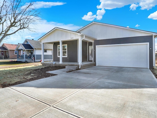 view of front facade featuring a garage and a porch