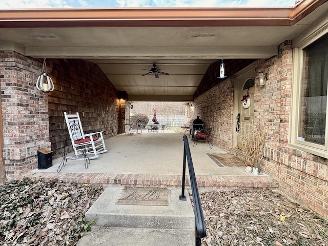 view of patio with ceiling fan