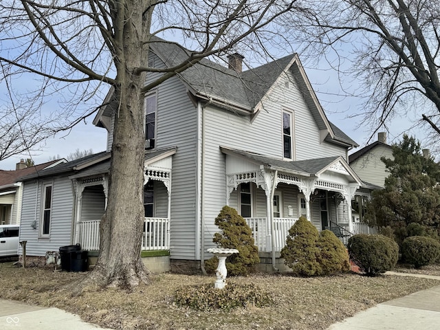 view of side of property